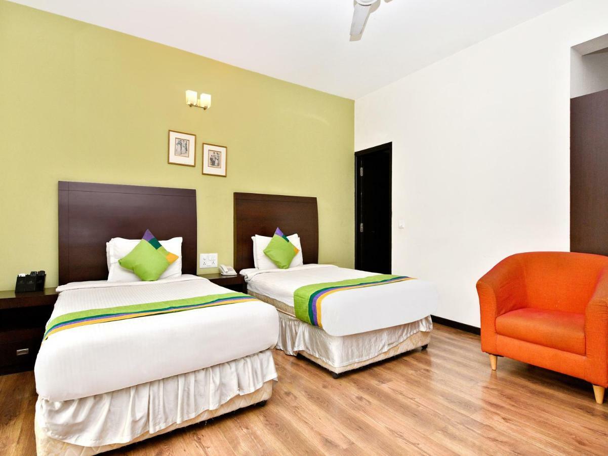Treebo Trend Sterling Suites Inn บังกาลอร์ ภายนอก รูปภาพ